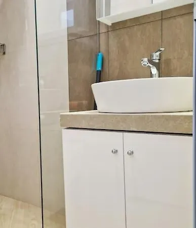 Urban Life 2bdrm Luxury Lejlighed